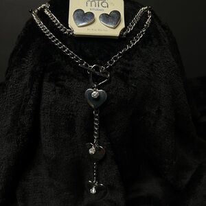 Elegant Silver Heart Necklace Set